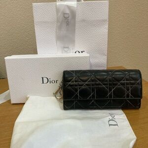 Christian Dior Wallet women Preowned authentic made in Italy